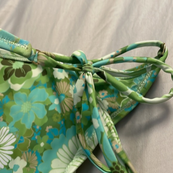 Kulani Kinis Tie Side Bottom - Picture 6 of 6